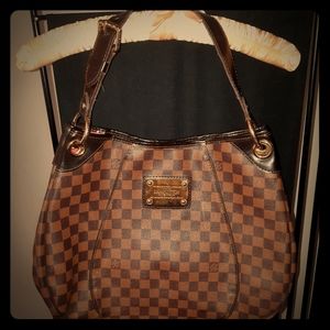 Louis Vuitton Galliera PM